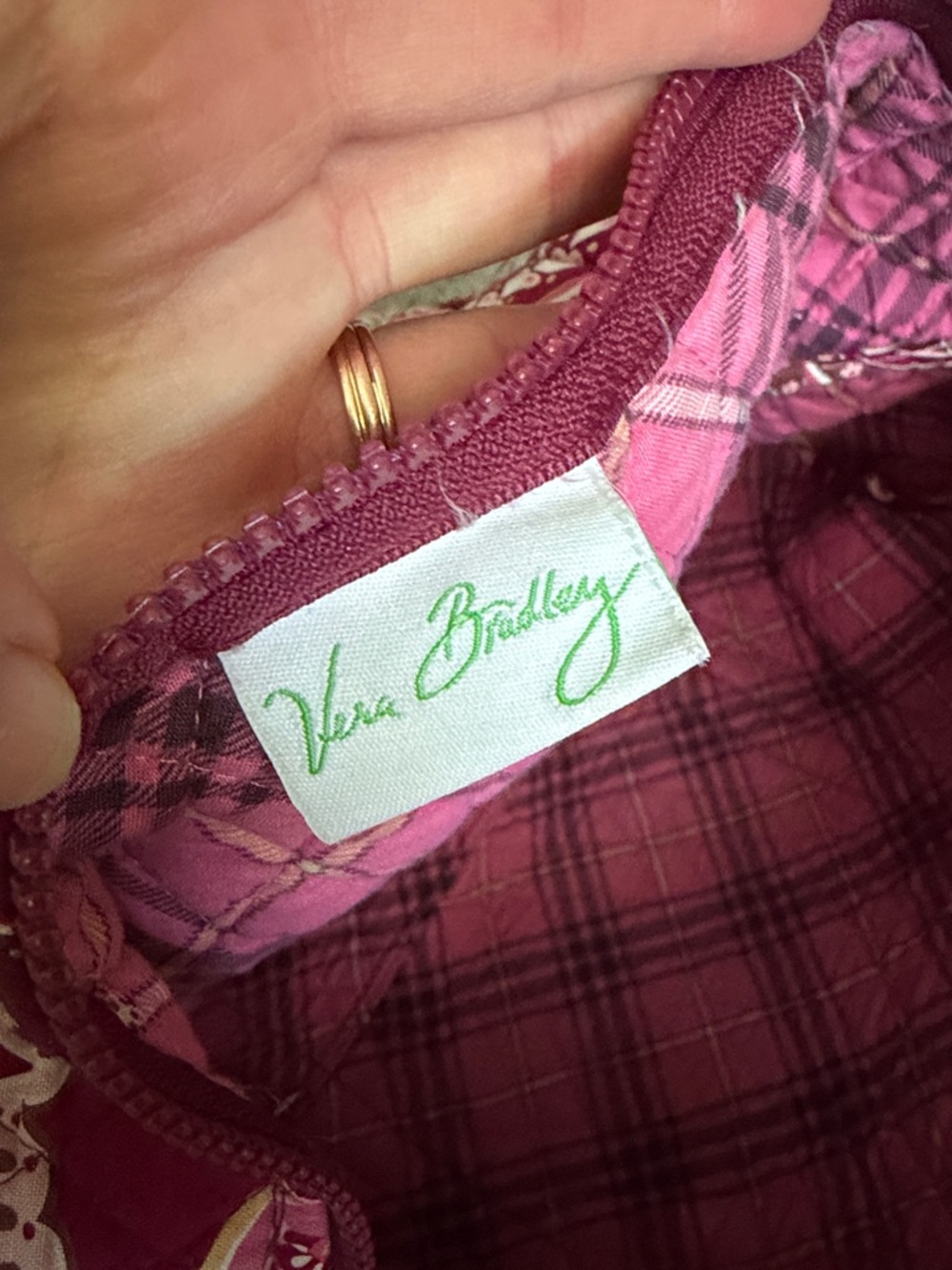 Vera Bradley tote bag is in the retired "Piccadilly Plum" pattern - Picture 6 of 7